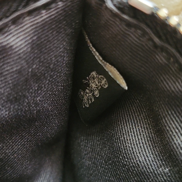 Gorgeous NWOT Coach Starry Night Shimmer Wristlet ๐ค๐ป - Picture 8 of 11